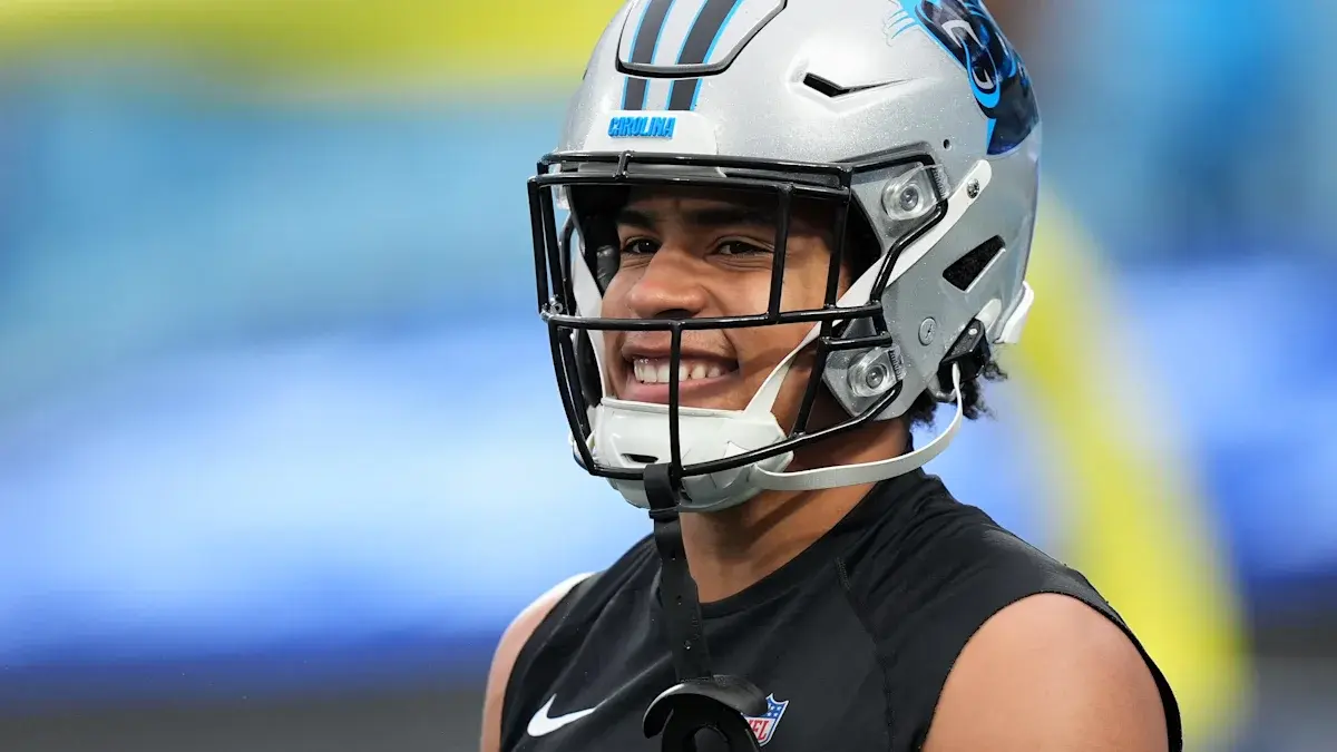 Jalen Coker revine pe teren pentru Carolina Panthers în meciul cu Philadelphia Eagles