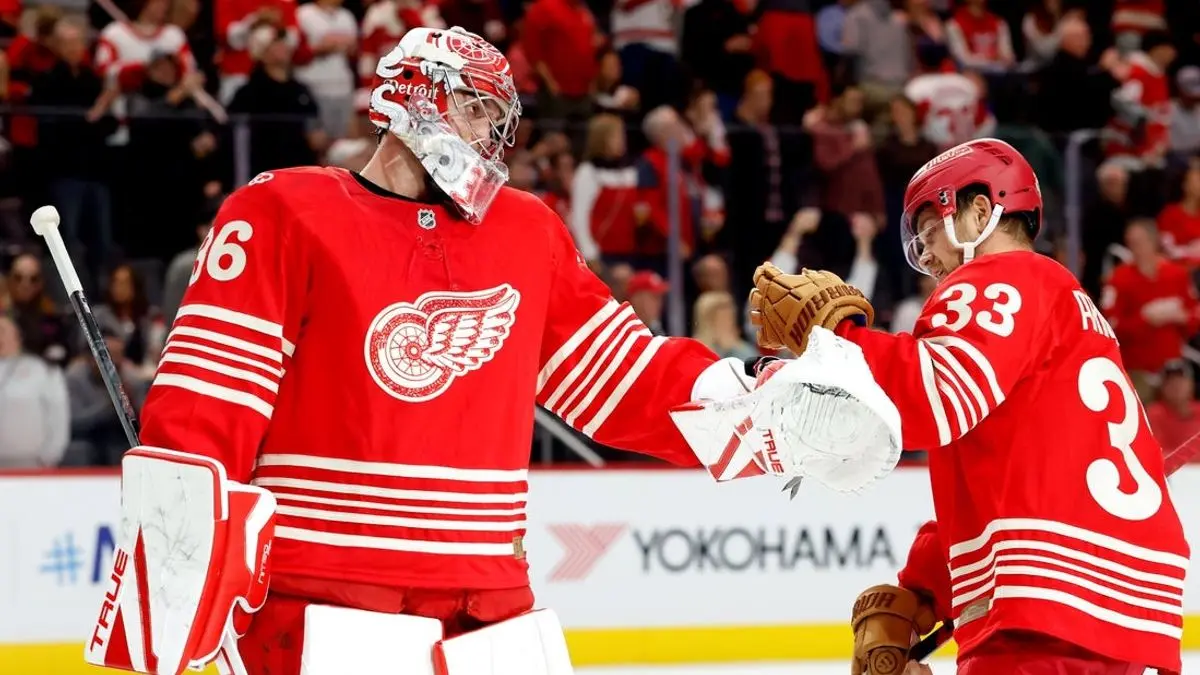 Red Wings Face Blues după suspendarea neplacută a lui Dylan Larkin